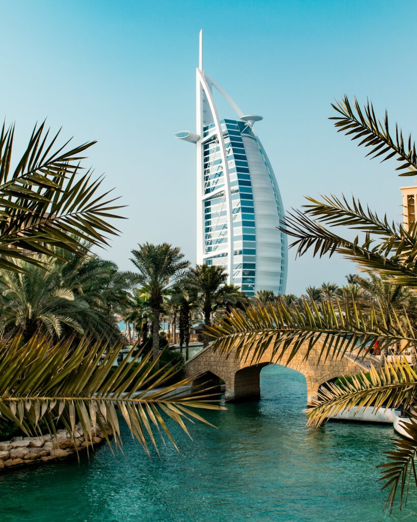 poza preluata de pe pexels.com
Dubai - Burj Al Arab
Vacanta de miere in Dubai